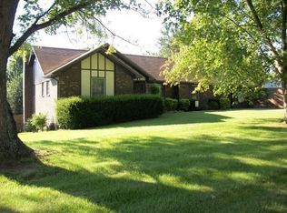 210 N Brookhaven Dr, Somerset, KY 42501