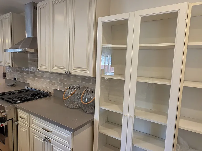 7755 Amestoy Ave — Photo 9