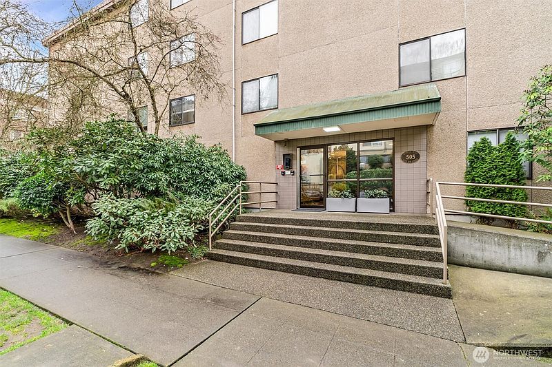 2nd image of 505 W Roy Street #304