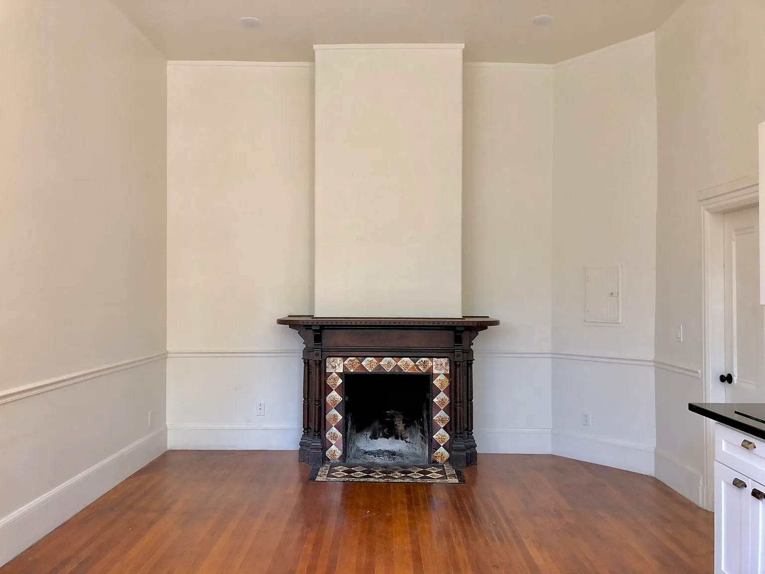 1 bed, $2,950 — Photo 3