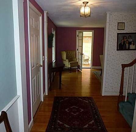 5th image of 9 Old Meadow Ln