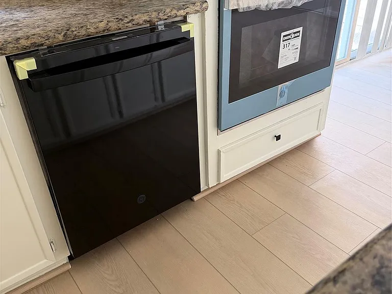 930 Mesa Terrace Dr — Photo 16