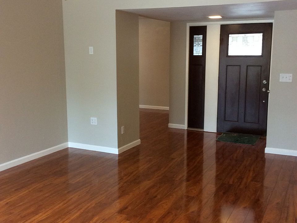 family room, entry way