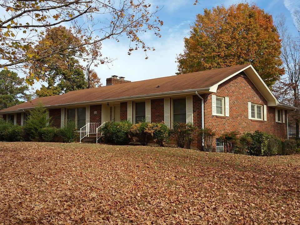 2nd image of 504 Hiwassee Rd