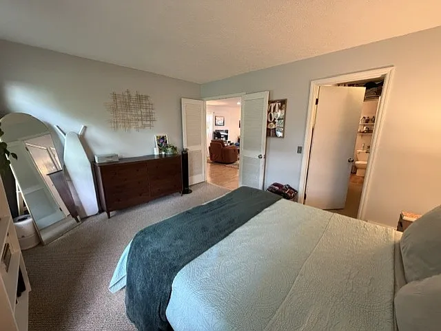 33 Charleston Ave — Photo 13