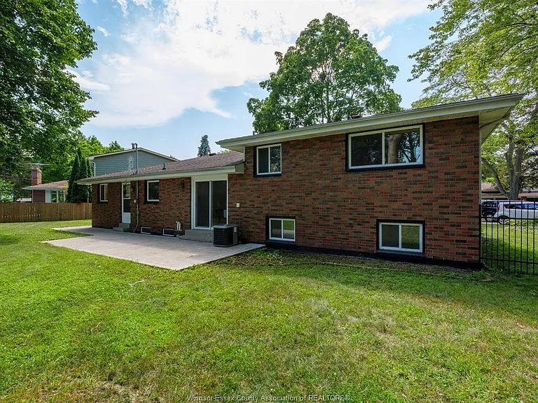 5710 Dalton Ave — Photo 36