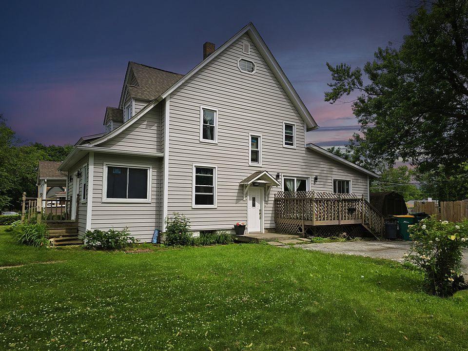 2nd image of 1425 Carmel Blvd