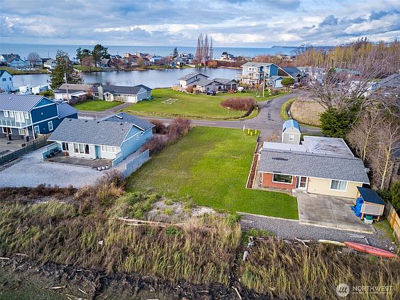 5th image of 4448 Saltspring Drive