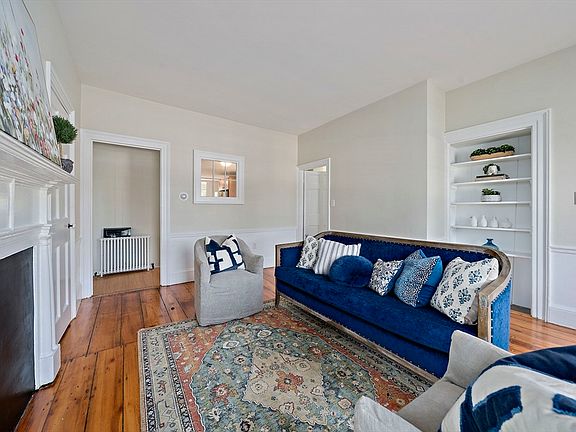 5th image of 196 South St #A