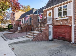 22240 92nd Rd, Queens Village, NY 11428