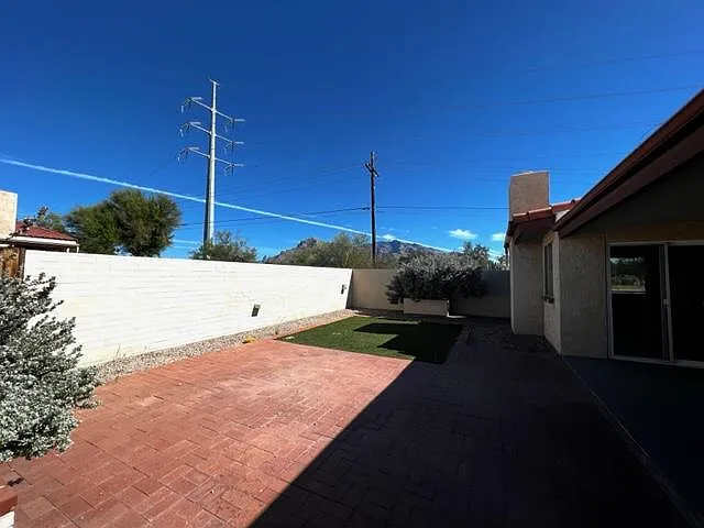 1410 W Cerrada Colima — Photo 46