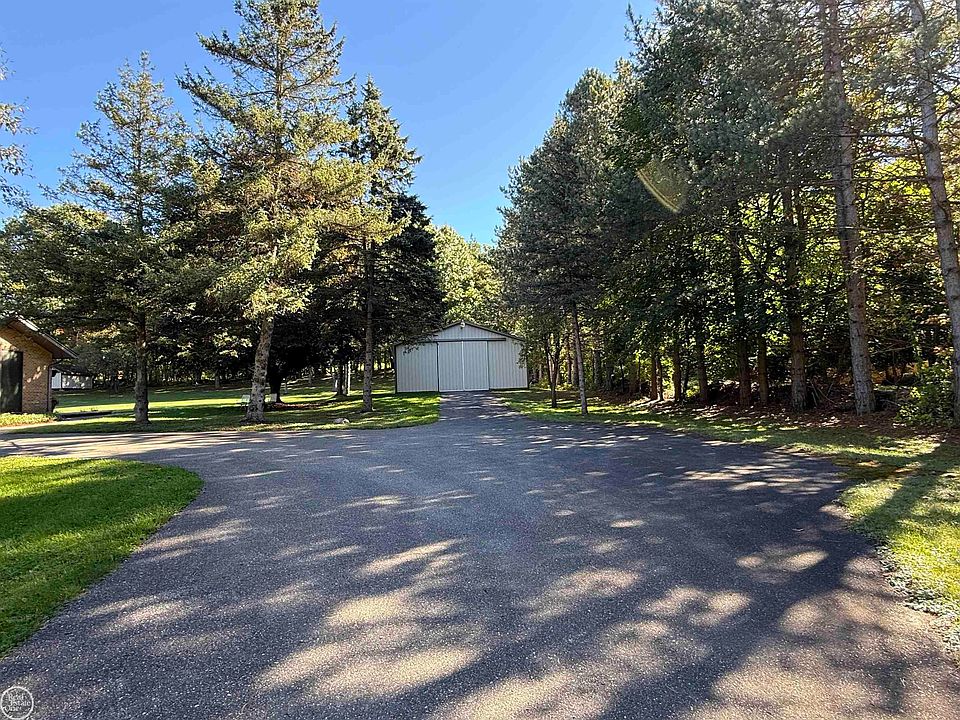 306 N Hurd Rd, photo 6