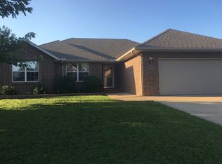 114 W Moonlight Valley Dr, Ash Grove, MO 65604