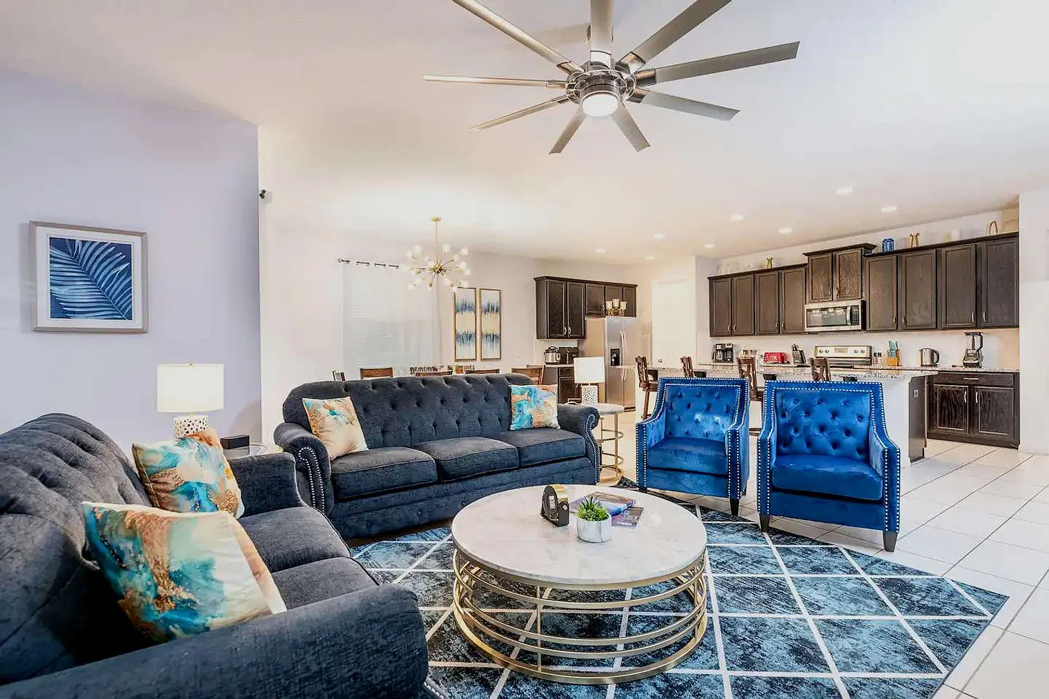 7 bed, 5.0 bath, 3552 sqft, $6,523 — Photo 3