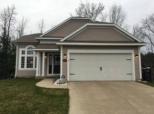 3819 W De Blaay Ct SE, Kentwood, MI 49512