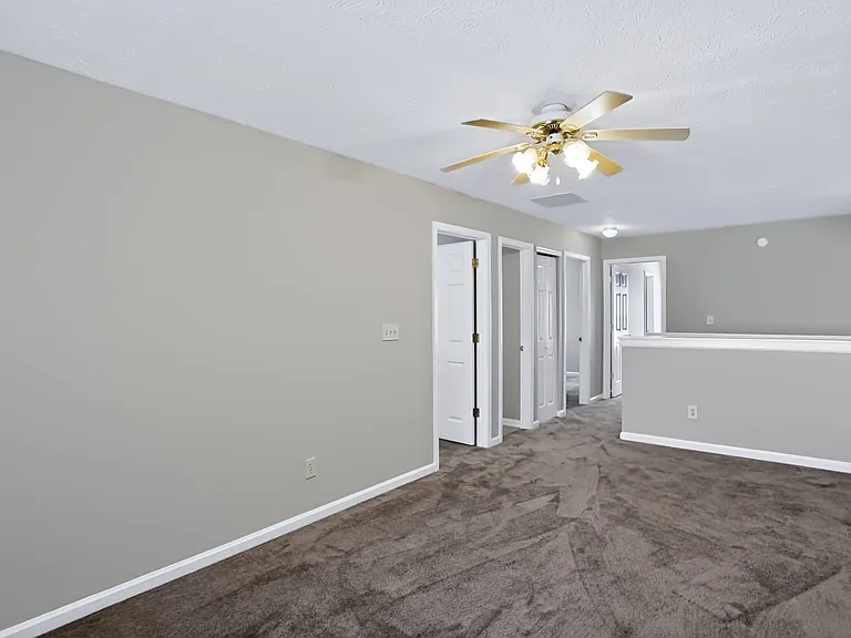5439 Lake Boggs St — Photo 47
