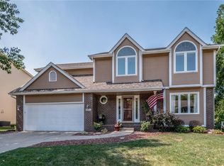 6505 Hickory Ln, Urbandale, IA 50322