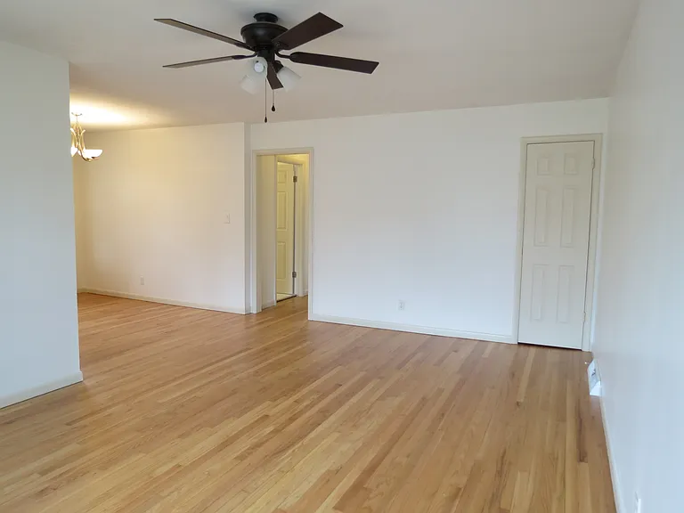 8316 Travis Ln — Photo 6