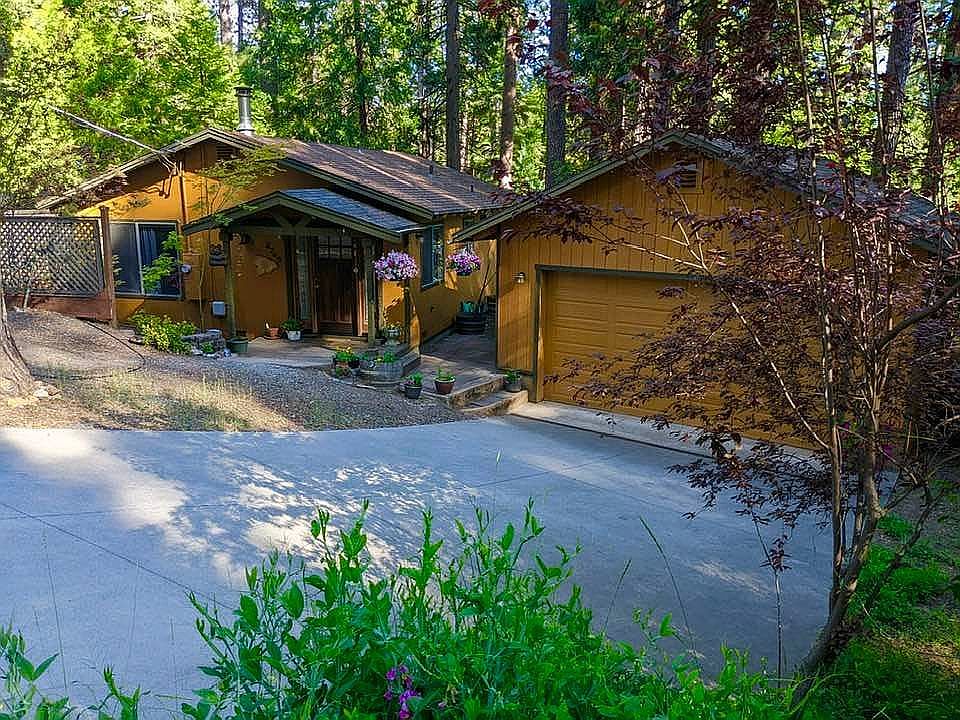 1st image of 2765 Black Oak Dr