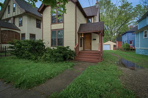 416 Douglas Ave Photo 1
