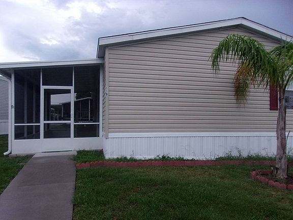 2nd image of 119 Sunnybrook Cir N #119