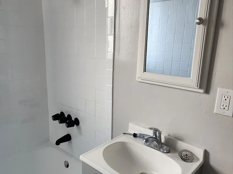 2245 Granada Ave — Photo 15