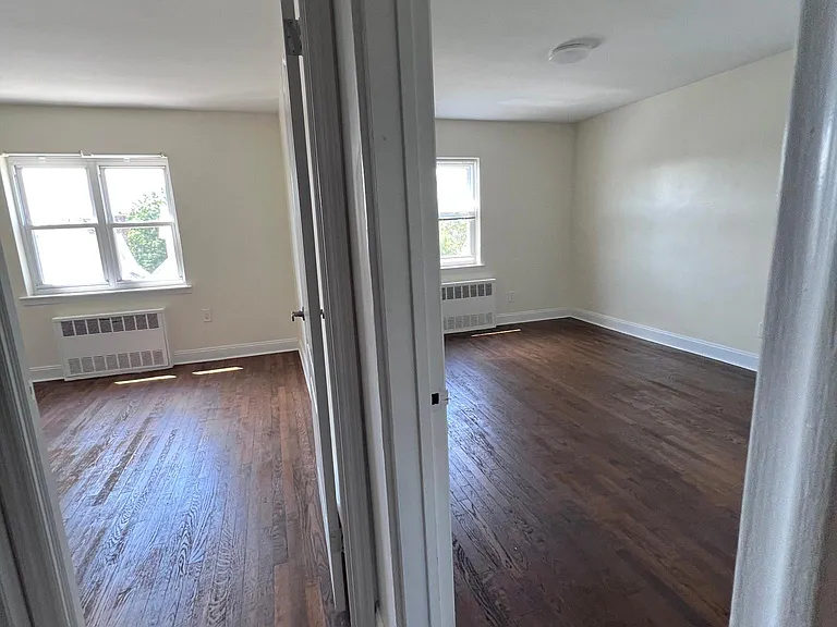 4002 155th St #3 — Photo 9