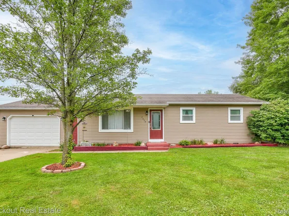 7059 Bray Rd, Vassar, MI 48768