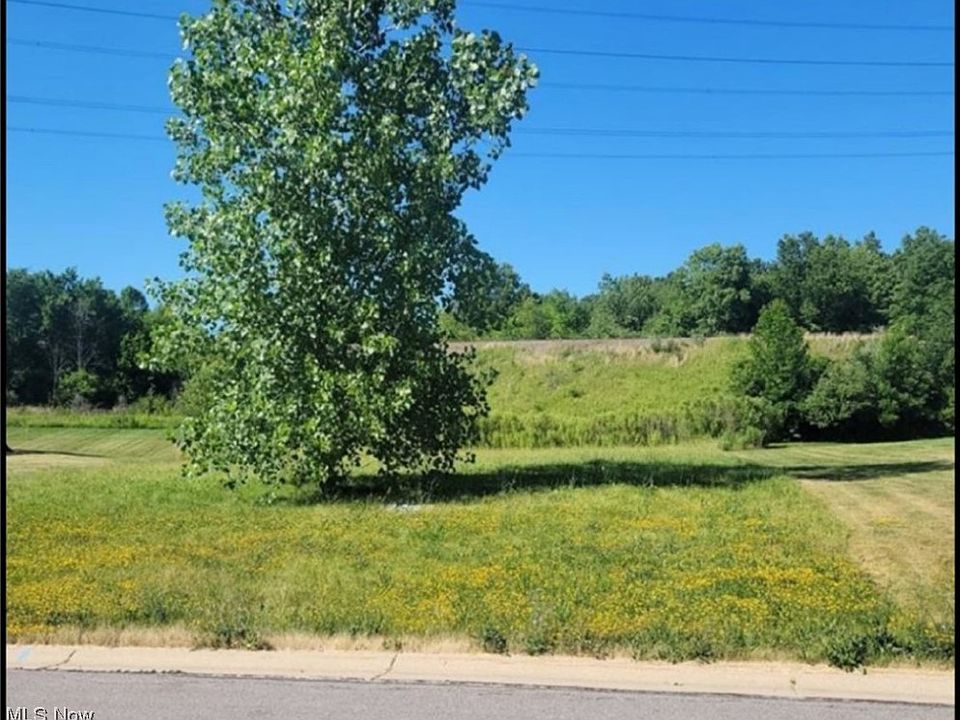 1st image of 8919 Chinaberry Cir N