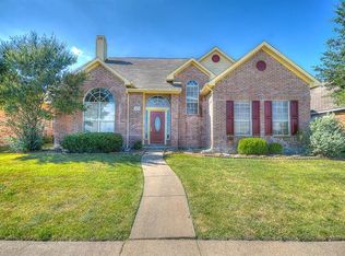 2506 Crosslands Dr, Garland, TX 75040