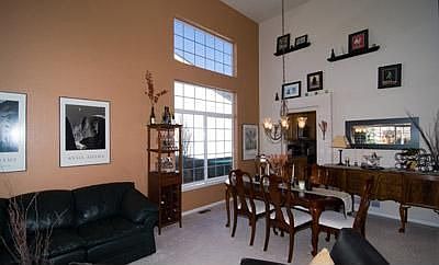 living room/dining room