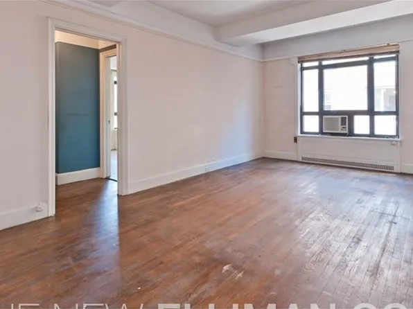 2 Beekman Place image 1 of 5