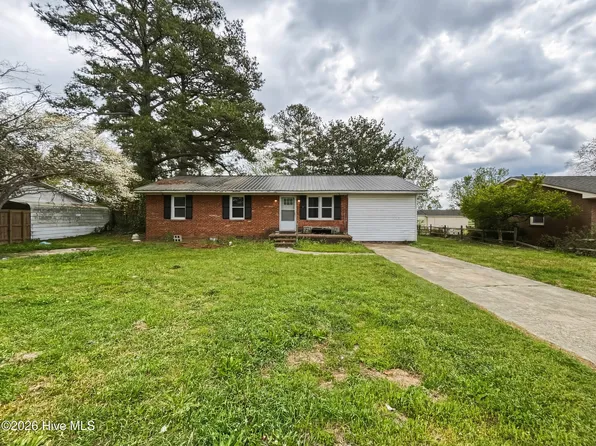 42 N Sixth Street, Clarkton, NC 28433