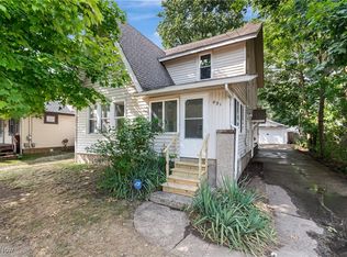 451 W Waterloo Rd, Akron, OH 44314