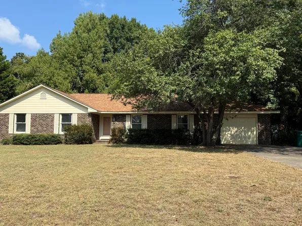 711 Longwood Dr, Sumter, SC 29154
