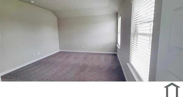2533 Gaulding St — Photo 8