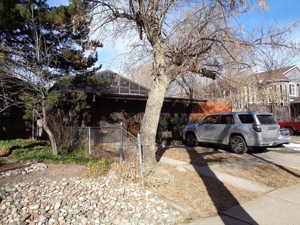 2nd image of 2341 S Josephine St
