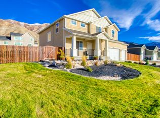 8420 N Lakeshore Dr, Lake Pt, UT 84074