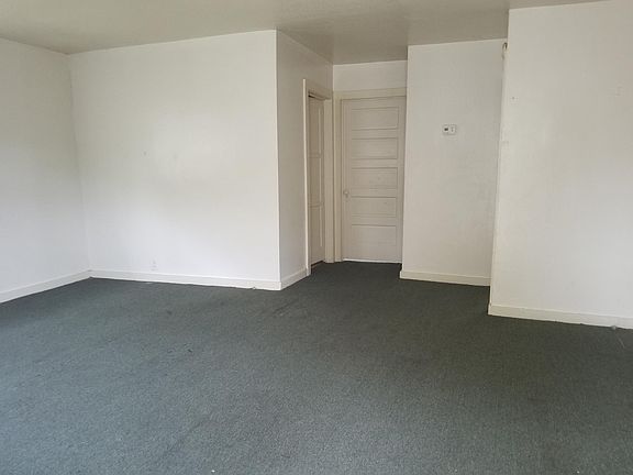 3rd image of 2209 Avenue C
