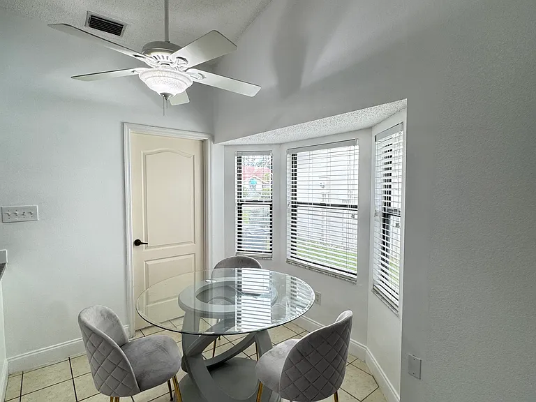 Breakfast nook