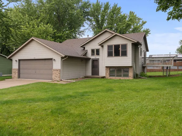 830 22nd St NE, Owatonna, MN 55060