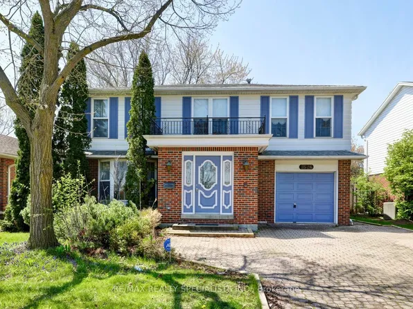 2526 Vineland Rd, Mississauga, ON L5K 2A2