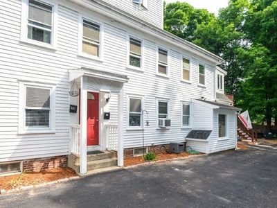 5 Cedar Ct #A, Amesbury, MA, 01913