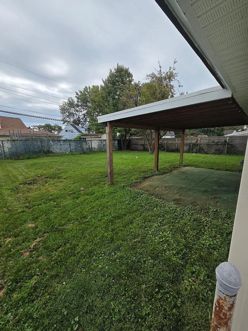 4 bed, 1200 sqft, $2,475 — Photo 2