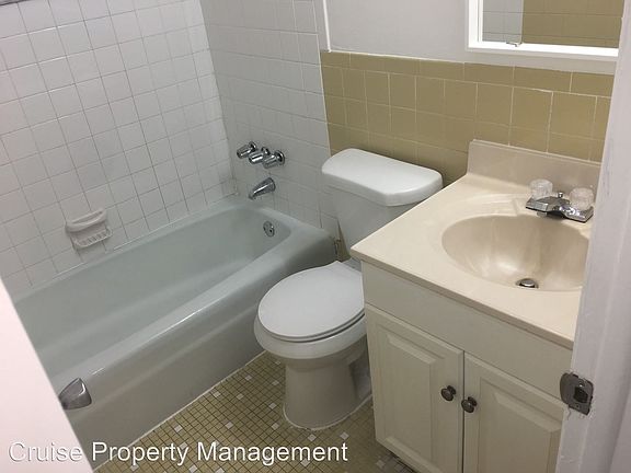 5th image of 5831 SW 36th Ct APT 102