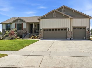 1672 Equestrian Park Way, Kaysville, UT 84037