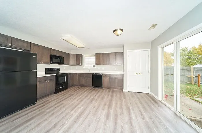 8335 Eagles Nest Dr — Photo 3