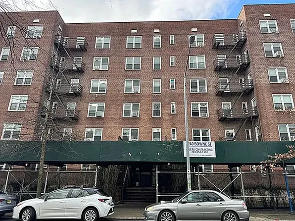 42-40 Bowne St #1E, Flushing, NY 11355