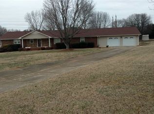 9 E Ridge Dr, Inman, SC 29349