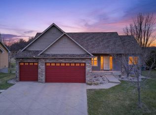 1020 Provence Ln, Belle Plaine, MN 56011